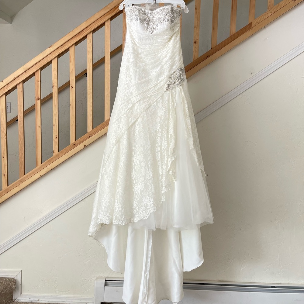 Size 12 Stunning Wedding Dress